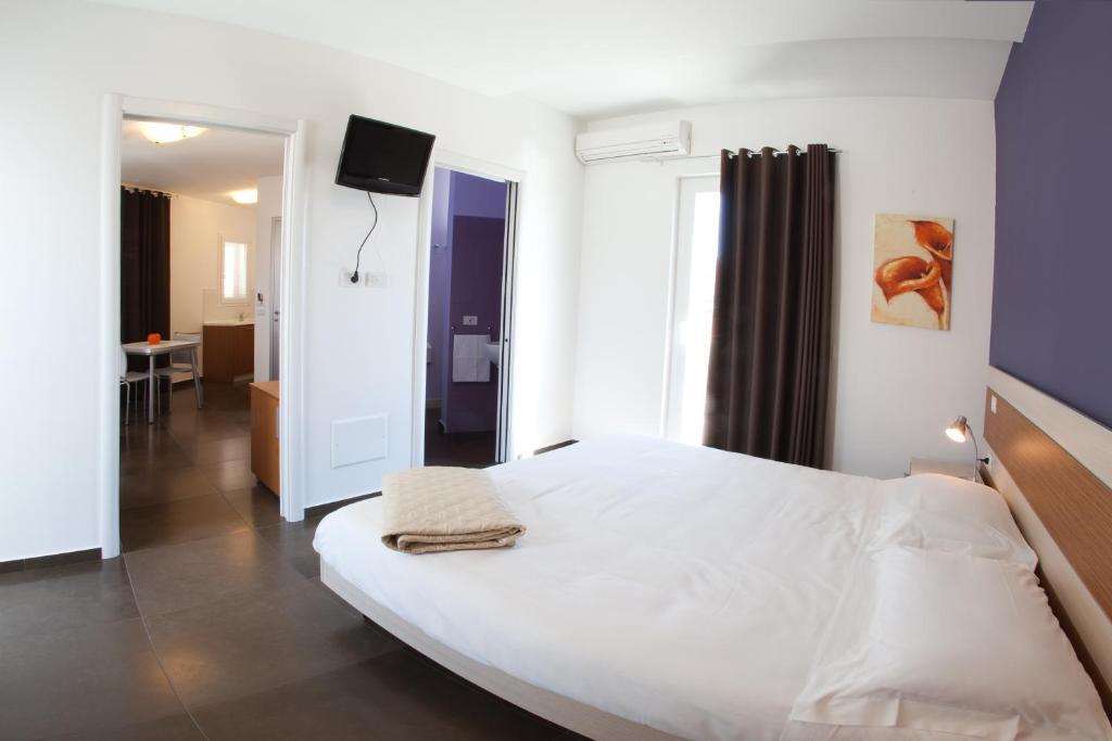 Ragusa Inn Room photo