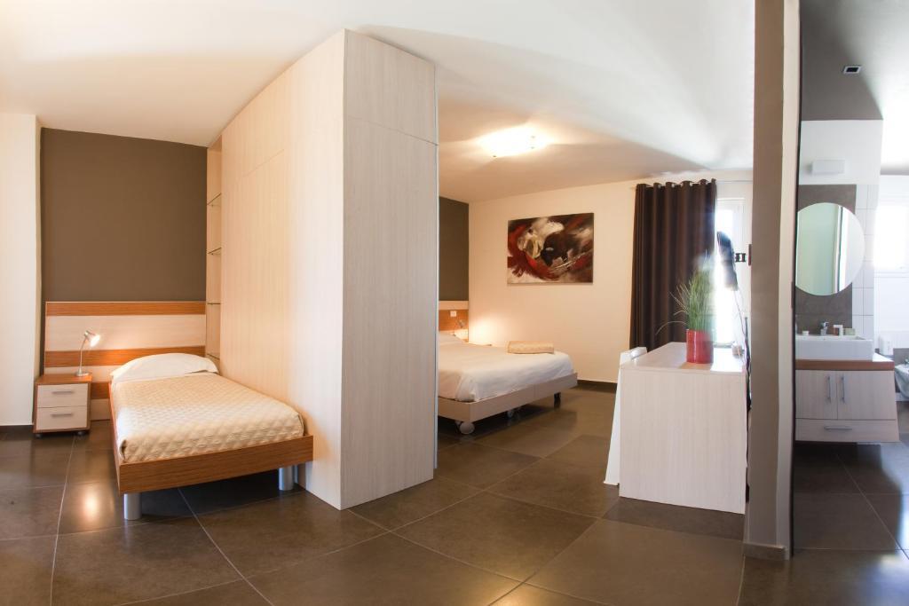 Ragusa Inn Room photo